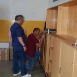 Schränke müssen wieder zusammen gebaut werden.